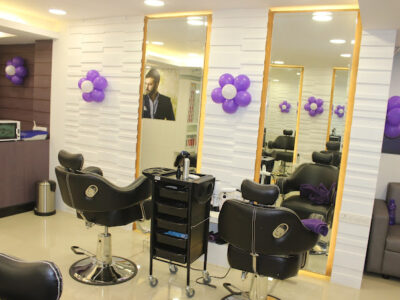 NATURALS UNISEX SALON