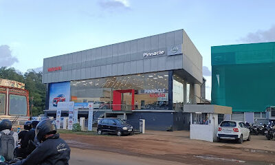 PINNACLE NISSAN